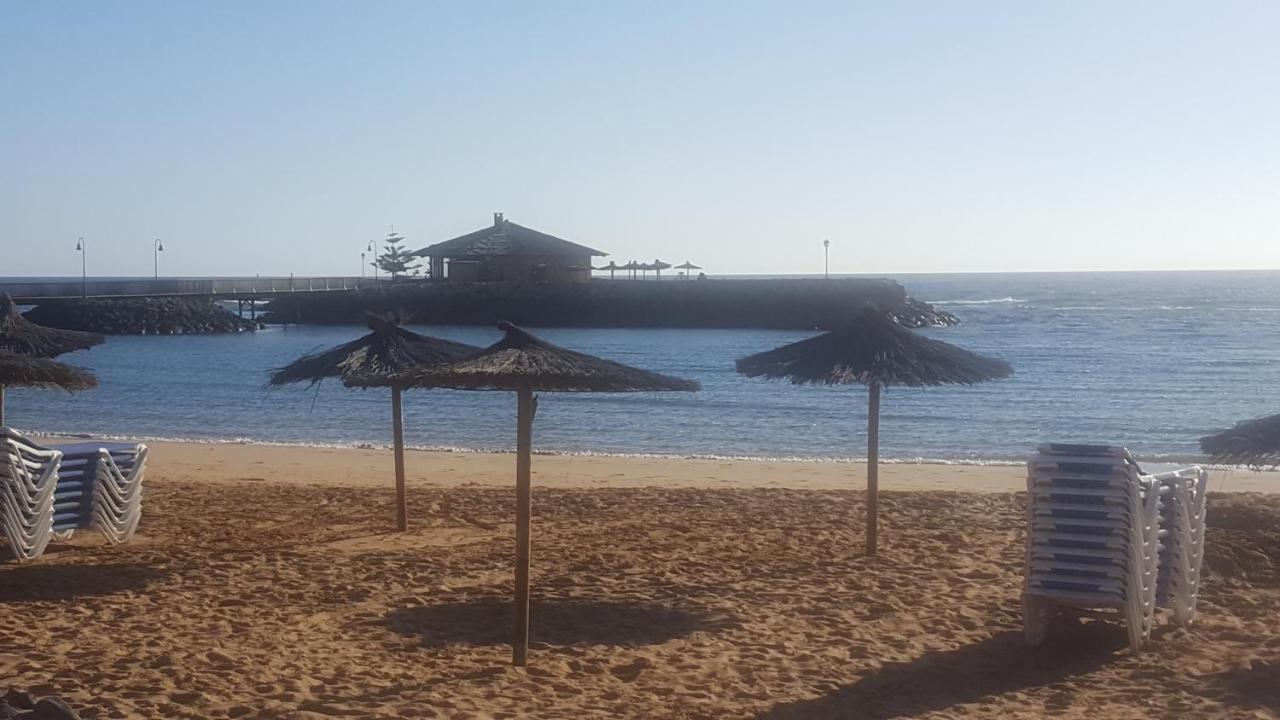 Beautiful, Spacious Villa, Heated Pool, Sleeps Eight, With Quality Furnishings Caleta De Fuste Exterior photo